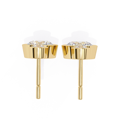 Elegant yellow gold diamond stud earrings featuring a brilliant round-cut diamond in a classic, timeless setting for a sophisticated look.