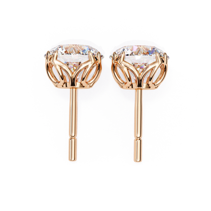 Rose gold round diamond stud earring showing basket setting