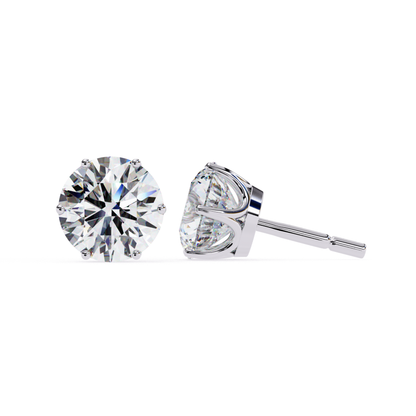 Round diamond stud earring in white gold setting