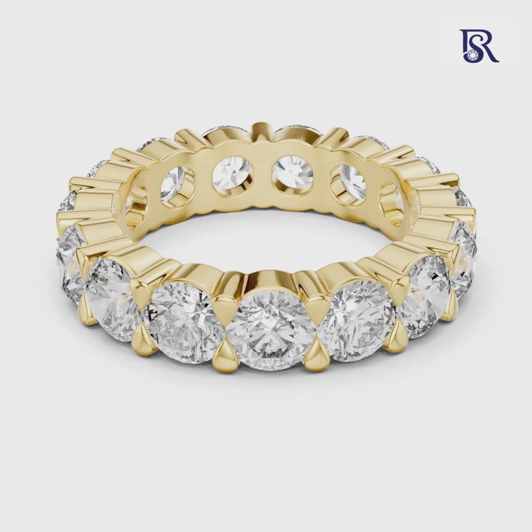 Round diamond full eternity band front view
Round diamond eternity ring detailed setting
Round diamond band continuous stone design
Round diamond eternity ring close view
Round diamond band shared prong style
Round diamond eternity ring studio image
Round diamond band all around stone look
Round diamond eternity ring refined finish
Round diamond band jewellery detail view
Round diamond eternity ring classic design