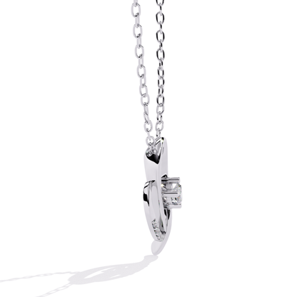 diamond pendant in white gold metal 